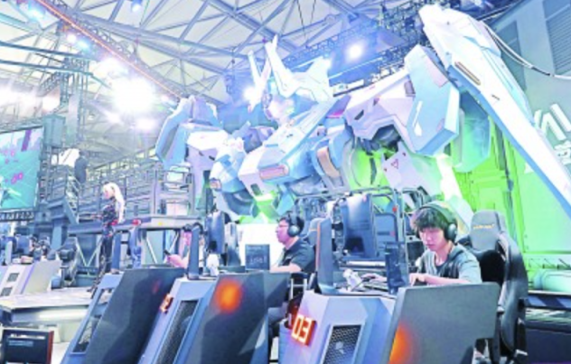 与他续约的 与他续约的