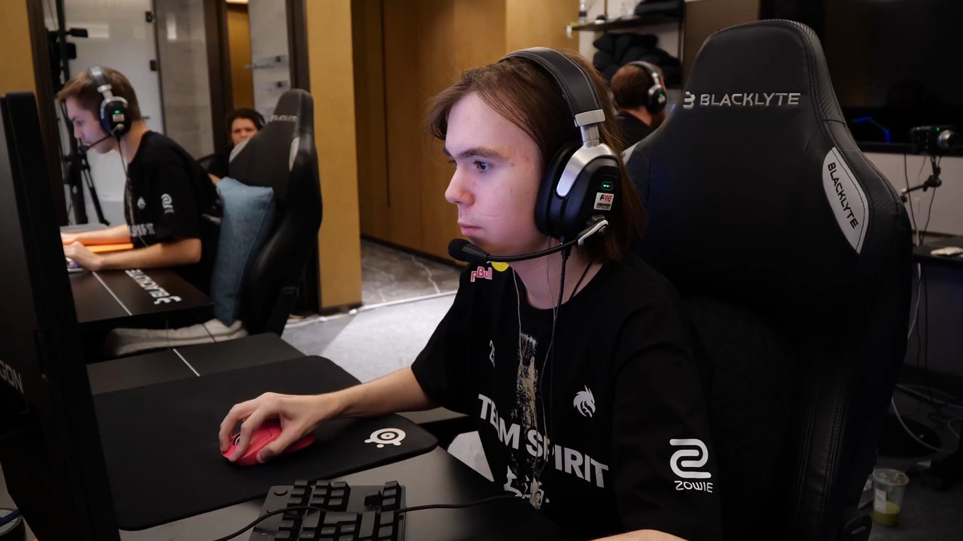 洲的版图上 洲的版图上