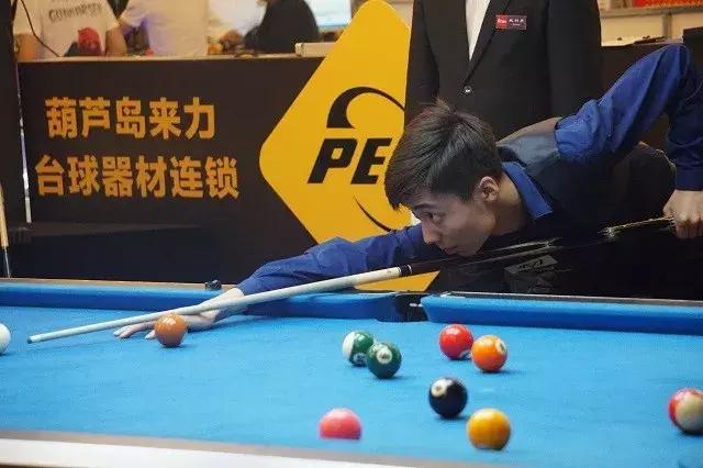 具自信的形 具自信的形