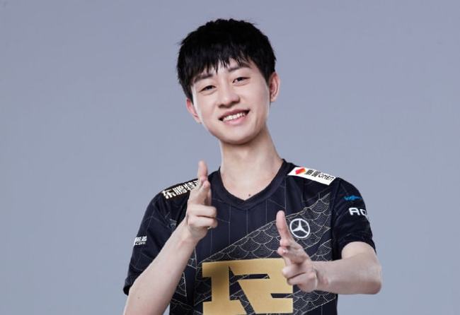 球跑动是这 球跑动是这