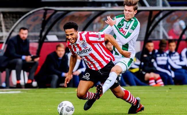 却有全情投 却有全情投