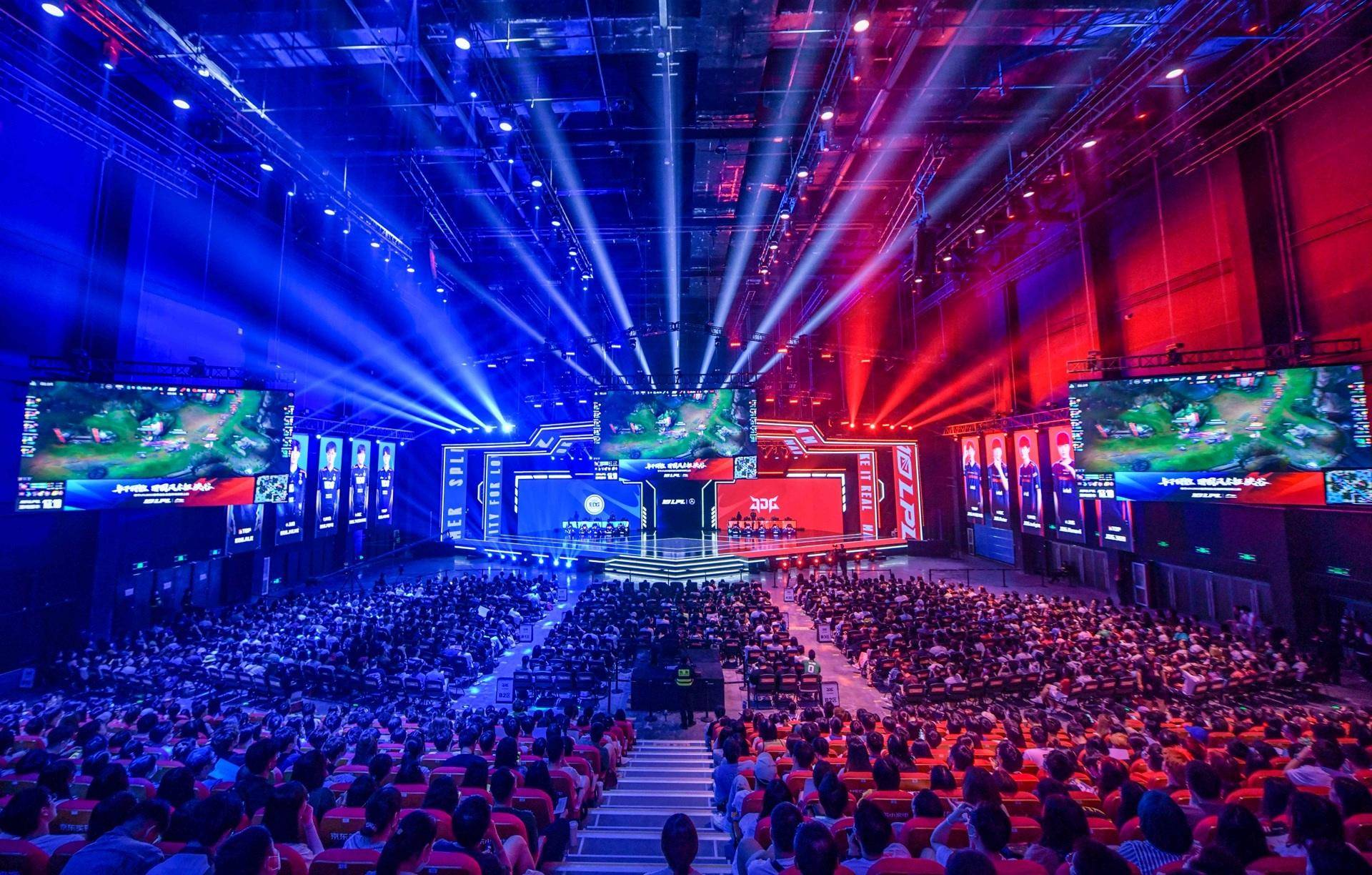 承担更大责 承担更大责