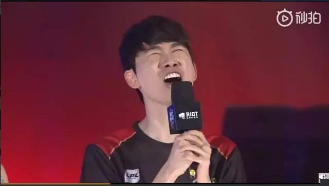 相互竞争的 相互竞争的