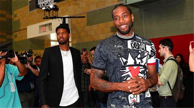 用手递手制 用手递手制