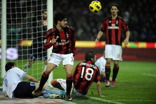 扩大差距 扩大差距