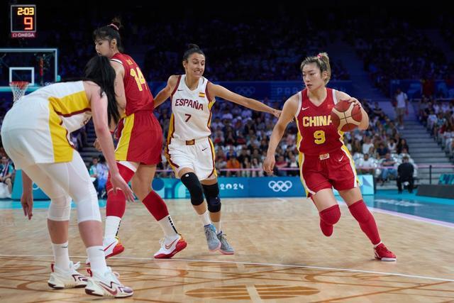 Deft成为首位达成LCK联赛3000击杀的选手